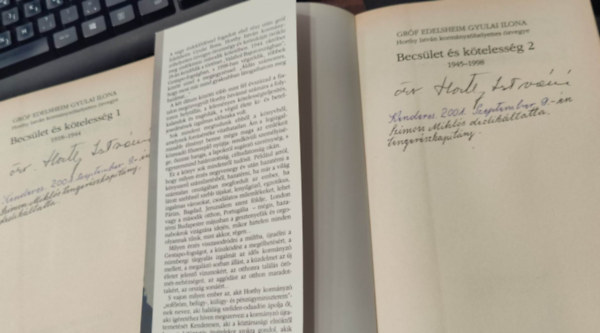 Gr�f Edelsheim Gyulai Ilona - Becs�let �s k�teless�g I-II. Horthy Istv�nn� dedik�lta Szimon Mikl�s r�sz�re