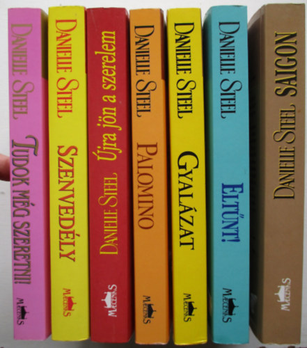 Danielle Steel - 7 db Danielle Steel (Saigon, Elt�nt, Gyal�zat, Palomino, Szenved�ly, Tudok m�g szeretni, �jra j�n a szerelem)