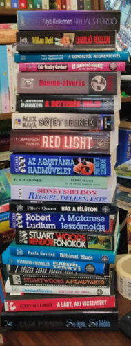 Faye Kellerman, William Diehl, Erle Stanley Gardner, Robert Ludlum, I. J. Parker, Alex Kava, Sidney Sheldon, Ellery Queen, Stuart Woods, Paula Gosling, stb - 20 db krimi KNYVMENT AJNLAT: Ritulis frd+ A filmgyrt+ Rendrfnkk+ A Matarese leszmols+ A rettegs ideje+ Bourne-tvers+ Reggel,dlben,este+ Legbels flelem+ Helyettem kis virg+ Hz a flton+ Bbnat-blues+ E