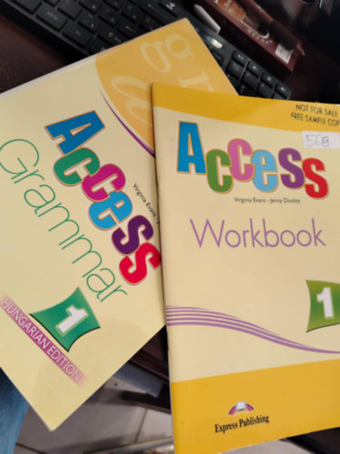 Virginia Evans - Access 1 nyelvtankönyv + Acces 1 munkafüzet