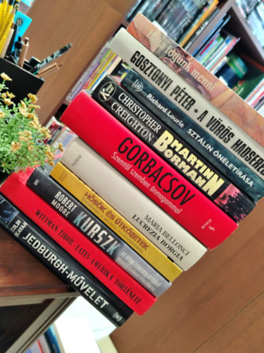 Gosztonyi Pter, Maria Bellonci, Tibor Wittman - KNYVMENT AJNLAT, 10 DB. Vilgtrtnelem. Haza fogunk menni+ A Vrs Hadsereg+ Sztlin nletrsa+ Martin Borman+ Gorbacsov+ Lucrezia Borgia+ Hsk s tkzetek+ Kurszk+ Latin-Amerika trtnete+ Jedburgh-mvelet