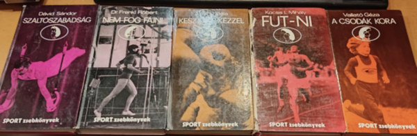 Dvid Sndor, Abody Bla, Kocsis L. Mihly, Dr. Frenkl Rbert, Vallat Gza - 5 db Sport knyv: A csodk kora + Fut-ni + Kesztys kzzel + Nem fog fjni + Szaltszabadsg