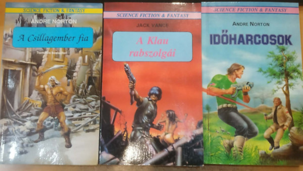 Andre Norton, Jack Vance - 3 db Science Fiction & Fantasy: A Csillagember fia + A Klau rabszolg�i + Id�harcosok