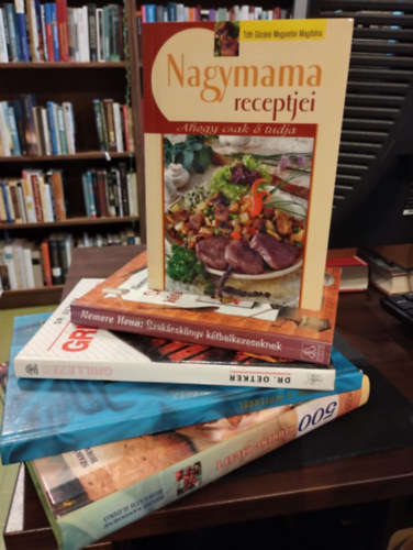 T�th G�z�n� Mogyor�si Magdolna, Nemere Ilona, Dr. Oetker, Dr. Elizabeta Monarov, Horv�th Ildik� -Szab� S�ndorn� - Szak�csk�nyv csomag 5 darabos K�NYVMENT� AJ�NLAT: Nagymama receptjei (ahogy csak � tudja), Szak�csk�nyv k�tbalkezeseknek, Dr. Oetker - Grillez�s, F�zz�nk a Zepterrel , 500 kedvenc recept