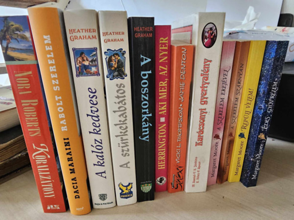 Nora Roberts, Heather Graham, Dacia Maraini, Terri Herrington, Daniel-Jenkins-Riley-Speer, Margaret Moore - ---