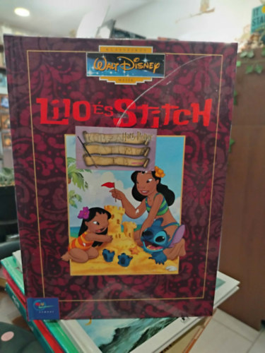 Lilo �s Stitch (Klasszikus Walt Disney mes�k 36.)