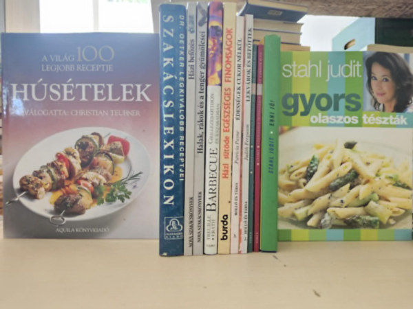 Dr. Oetker, Nova szak�csk�nyvek, Stahl Judit, F�z�iskola �nyenceknek - 13db szak�csk�nyv, K�NYVMENT� AJ�NLAT: H�s�telek+ Szak�cslexikon+ H�zi bef�z�s+ Halak, r�kok �s a tenger gy�m�lcsei+ Barbecue+ H�zi s�t�de+ �dess�gek cukor n�lk�l+ Lekv�rok �s bef�ttek+ Z�lds�gek+ Csirke+ Enni j�+ Gyors ol