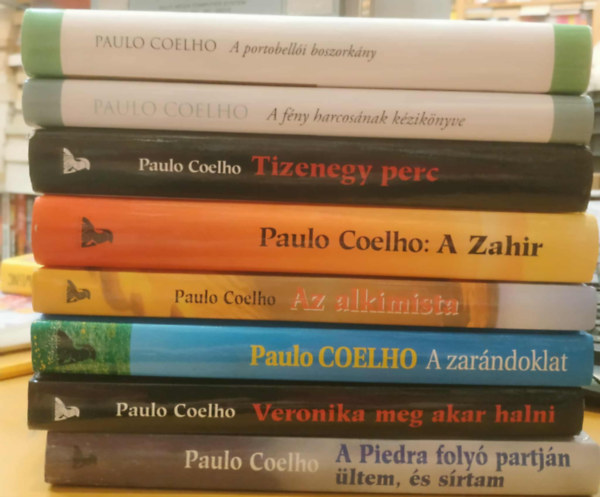 Paulo Coelho - 8 db Paulo Coelho: A portobell�i boszork�ny; A f�ny harcos�nak k�zik�nyve; Tizenegy perc, A Zahir, Az alkimista; A zar�ndoklat; Veronika meg akar halni; A Piedra foly� partj�n �ltem �s s�rtam