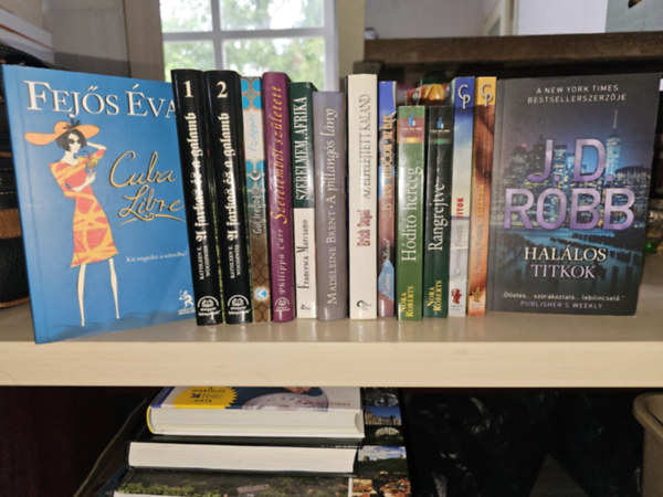 J. D. Robb (Nora Roberts), Cynthia Parker, Katrin Holland, Erich Segal, Madeleine Brent, Francesca Marciano, Philippa Carr, Gl Irepoglu, Woodiwiss E. Kathleen, Fejs va - 13db romantikus ktet, KNYVMENT AJNLAT: Hallos titkok+ Bizalom+ Titok+ Rangrejtve+ Hdt herceg+ s jra kezddik az let+ Az elfelejtett kaland+ A pillangs lny+ Szerelmem, Afrika+ Az gyas+ A farkas s a galamb 1-2+ Cuba Libre