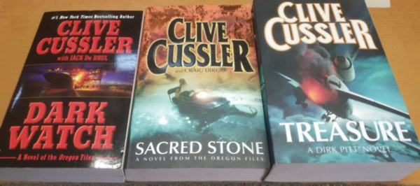 Clive Cussler, Jack Du Brul - 3 db Clive Cussler, angol nyelv: Dark Watch + Sacred Stone + Treasure