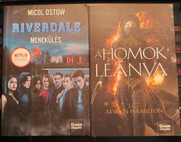 Alwyn Hamilton, Micol, Ostow - lomgyr knyvcsomag