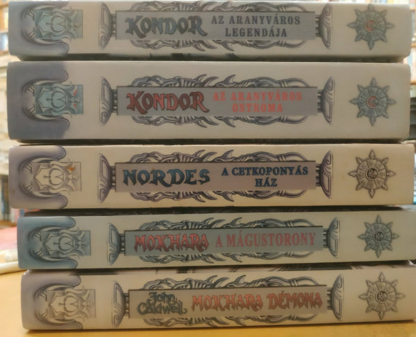5 db Worluk - A Káosz világa: Az aranyváros legendája; Az aranyváros ostroma; A cetkoponyás ház; A mágustorony; Mokhara démona