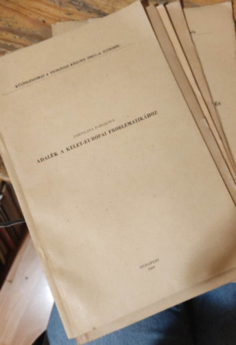 Bizm Lenke, Voigt Vilmos, Rzsa T. Endre, Sallay Gza, Jaroslava Pasiakova - Filolgiai Kzlny klnlenyomatok: Egy Reverdy-vers vilga + Verga plyakezdse + Adalk a kelet-eurpai problematikhoz + A Mfajhierarchia s a strukturlis elemzs s kommmunikcielmleti megkzeltse + ...