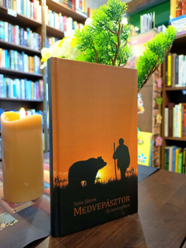Szin J�nos - Medvep�sztor - �j �sv�nyeken