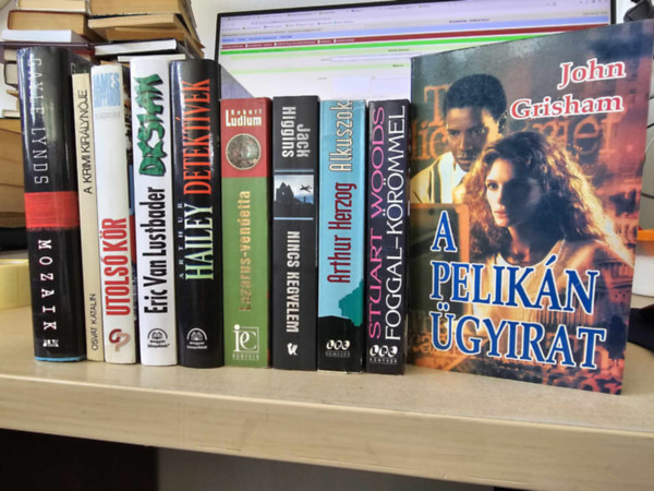 Gayle Lynds, Osvt Katalin, Eric Van Lustbader, Arthur Hailey, Robert Ludlum, Jack Higgins, Arthur Herzog, Stuart Woods, John Grisham - 10db klasszikus krimi, KNYVMENT AJNLAT: Mozaik+ A krimi kirlynje+ Utols kr+ Dzsian+ Detektvek+ Lazarus-vendetta+ Nincs kegyelem+ Alkuszok+ Foggal-krmmel+ A pelikn gyirat