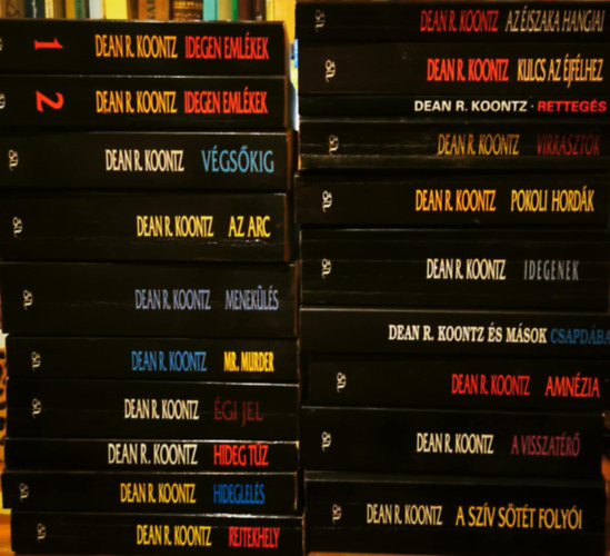 Dean R. Koontz - 20db Dean R. Koontz könyv