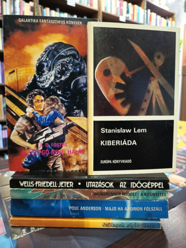 Alan Dean Foster, Stanislaw Lem, Wells-Friedell-Jeter, Weinbrenner Rudolf, Poul Anderson - Sci-fi k�nyvcsomag 6 darabos K�NYVMENT� AJ�NLAT: A bolyg� neve: hal�l, Kiberi�da, Utaz�sok az id�g�ppel, A kit�ntet�s, Majd ha az Orion f�lsz�ll, Csillagok cig�nyl�nya