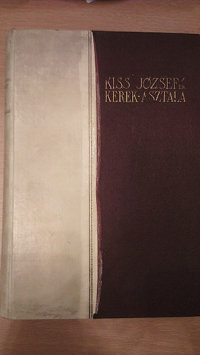 Kiss József és kerek asztala