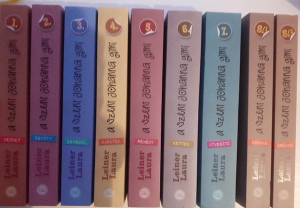 Leiner Laura - A Szent Johanna gimi sorozat 1-8. ( 9 kötetben)