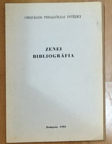 Zenei bibliogr�fia