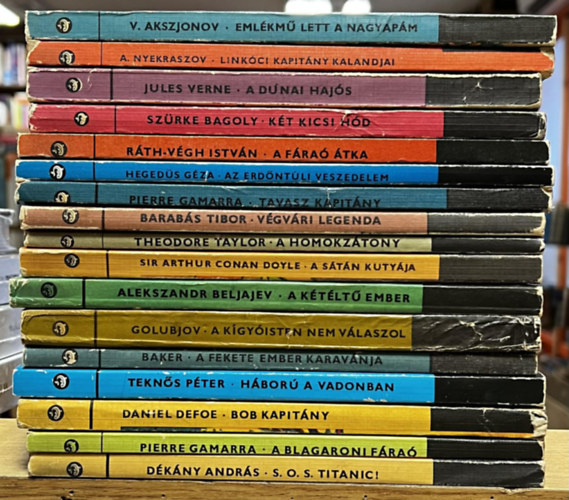 Dékány András, Pierre Gamarra, Daniel Defoe, Teknős Péter, Betty Baker, Gleb Golubjov, Alekszandr Beljajev, Arthur Conan Doyle, Theodore Taylor, Barabás Tibor, Hegedűs Géza, Ráth-Végh Istvá - ---