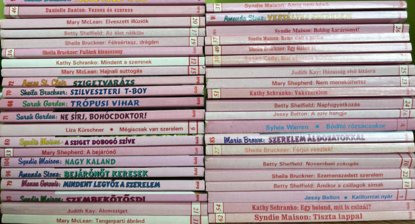 41 db Szerelem & Romantika sorozatból