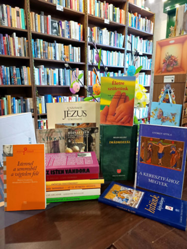 Vas István, Bulányi György, Meskó Zsolt (szerk.), Belon Gellért, Mansfield Gallagher Patti, Mészáros István (szerk.), Henri P. Boulad S.J., György Attila, Faághy Richárd, Csengei Ágota, Dr - Vallás könyvcsomag 14 darabos KÖNYVMENTŐ AJÁNLAT: A názáreti Jézus története, Jászolba fektették, A mi arcaink - Szerzetesi hitvallás, Imádkozzál, Az új Pünkösd kezdete, Erősítsd testvéreidet! - Magyar vonatkozású pápai üzene