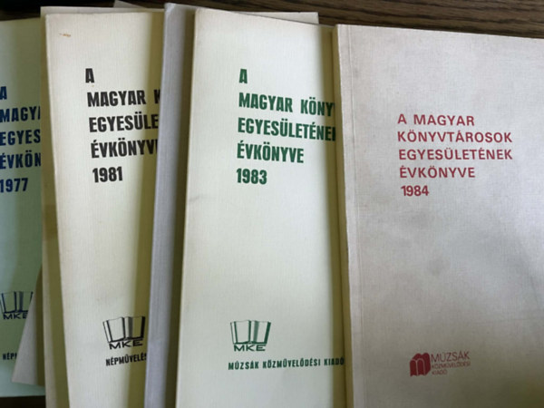 N�pm�vel�si Propaganda Iroda - A Magyar K�nyvt�rosok Egyes�let�nek �vk�nyve 1973 -1984