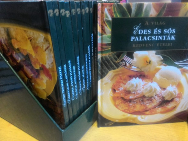 9 db A vilg kedvenc telei : Szrnyasok a stbl, tletes gyors fogsok, saltk mindenkor, Knny nyri fogsok, Tlttt tsztk, Grillezs mesterfokon, A legjobb tavaszi fogsok, A legjobb fogsok burgonybl, Zldsges e