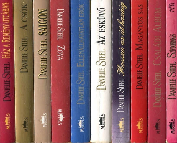 Danielle Steel - 10 db Danielle Steel regny (cmek a termklersban, sajt fot)