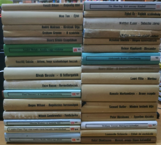 30 db Magvető világkönyvtár