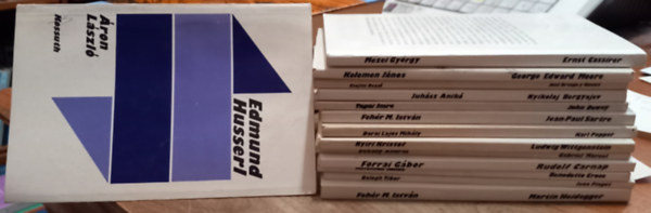 �ron L�szl�, Mezei Gy�rgy, Kelemen J�nos, Csejtei Dezs�, Juh�sz Anik�, Tagai Imre, Feh�r M. Istv�n, Darai Lajos Mih�ly, Ny�ri Krist�f, D�k�ny Andr�s, Forrai G�bor, Balogh Tibor - 14 db k�tet A polg�ri filoz�fia a XX. sz�zadban sorozatb�l