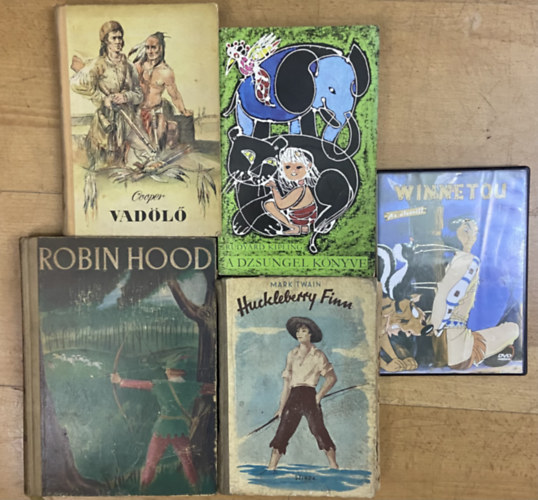 Rudyard Kipling, Mark Twain, Cooper - 4 db klasszikus ifj�s�gi reg�ny + 1 db aj�nd�k DVD - Robin Hood, A dzsungel k�nyve, Huckleberry Finn, Vad�l�, Winnetou - Az �lserif