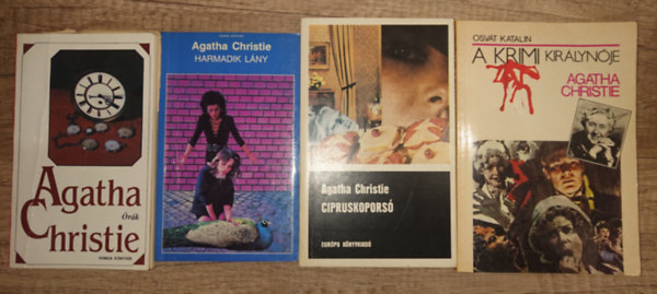 Agatha Christie, Osv�t Katalin - 3 remek krimi Agatha Christie-t�l �s aj�nd�kk�nyvvel a krimi kir�lyn�j�r�l: Harmadik l�ny, �r�k, Cipruskopors� + A krimi kir�lyn�je