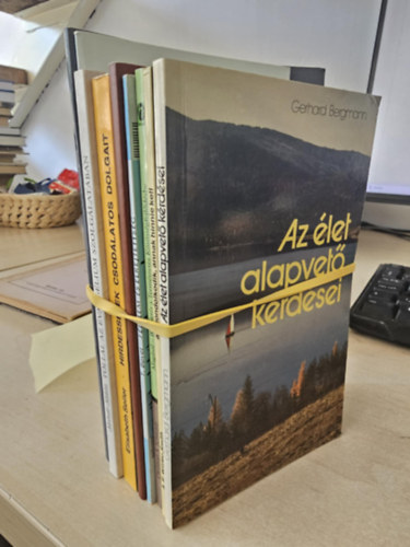 Gerhard Bergmann, A.E. Wilder-Smith, Christian A. Schwarz, Theodor Bovet, Molnr Mikls, Elisabeth Seiler, E.W. Bullinger - 9db vallsi ktet, KNYVMENT AJNLAT: Az let alapvet krdsei+ Aki gondolkodik, annak hinnie kell+ Magtl- A termszetes nvekeds tja+ Flelem s elrejtettsg+ Isten munkja a csald letben+ Hirdesstek csodlatos dolg