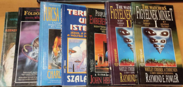 Raymond E. Fowler, John Heinerman, Szalay Ivn, Charles Berlitz, George C. Andrews, Hargitai Kroly - 7 db ufolgia: Figyelnek minket I-II.; Emberek az rben; Teremt Ufo Istenek; Furcsa jelensgek; Fldnkvliek kzttnk; Ufo szenzcik s bizonytkok