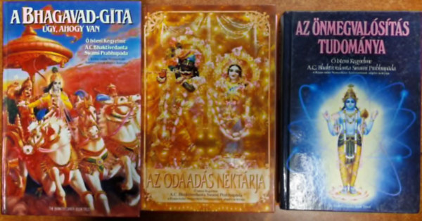 His Divine Grace A. C. Bhaktivedanta Swami Prabhupada - 3db könyv: Úton önmagunk felé, A Bhagavad-gita, úgy ahogy van,Az odaadás nektárja