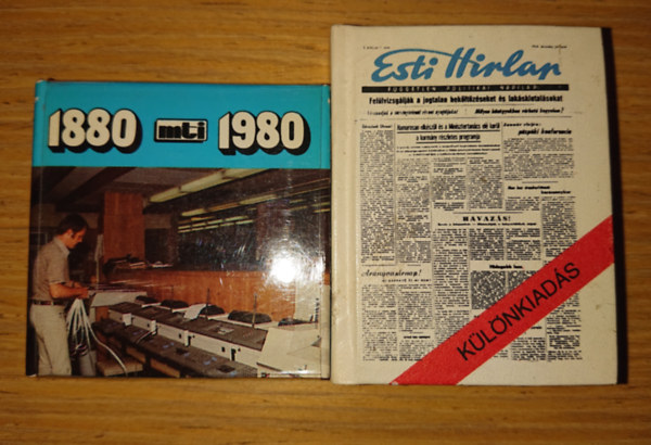 2 miniknyv a sajtrl: Esti Hrlap - Klnkiads, Az MTI 100 ve /1880-1980/