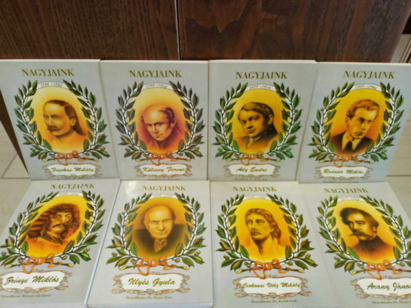 KNYVMENT AJNLAT 8 db. Nagyjaink 1-8. Csokonai Vitz Mihly+Arany Jnos+Illys Gyula+Zrnyi Mikls+Ady Endre+Radnti Mikls+Klcsey Ferenc+Fazekas Mihly