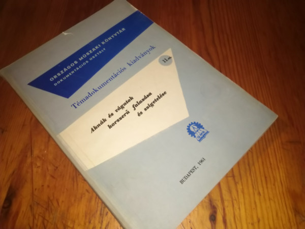 T�bb szerz� - Akn�k �s v�gatok korszer� falaz�sa �s szigetel�se