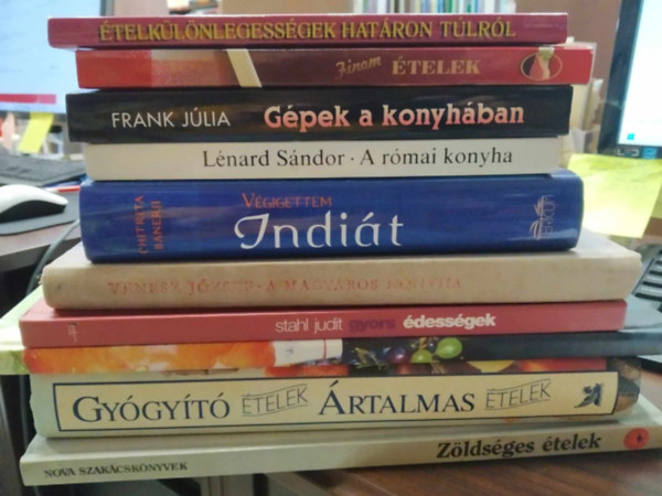 Tbb szerz, Frank Jlia, Lnard Sndor, Stahl Judit, Venesz Jzsef - 10 db gasztronmiai m: Zldsges telek + Gygyt telek-rtalmas telek + nnepi teleink +