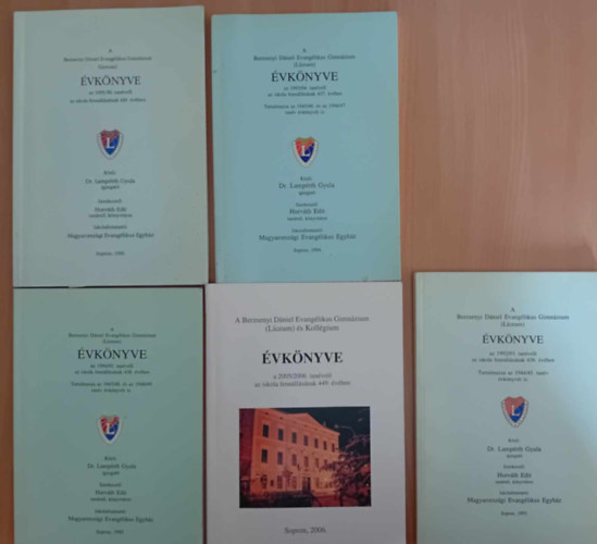 A Berzsenyi D�niel Evang�likus Gimn�zium (L�ceum) �s koll�gium �vk�nyvei (8 db)