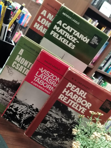 Mer�nyi L�szl�, George Millar, N.N. Jakovlev, Salgo L�szl�, Melchior Wankowicz - K�NYVMENT� AJ�NLAT, 5 db. N�pszer� t�rt�nelem. A cattar�i matr�zfelkel�s, A nagy lok�torh�bor�, Pearl Harbor rejt�lye, Viszontl�t�sra t�bornokom!, A monte cassin�-i csata