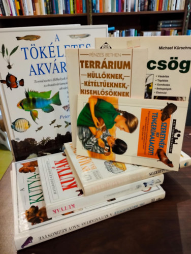 Peter W. Scott, Dr. Bruce Fogle, David Alderton, Michael Krschner, Dr. Pnzes Bethen, Pnzes Bethen, Jean Cuvelier - Hobbillatok knyvcsomag 7 darabos KNYVMENT AJNLAT: A tkletes akvrium, A kutyatarts nagy kziknyve (Nlklzhetetlen gyakorlati tmutat), Kutyk - Hatroz kziknyvek, n s a madaraim, A hrcsg, Terrrium hll