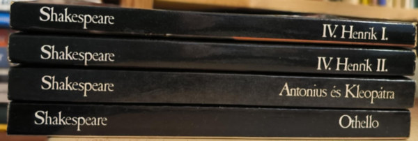 William Shakespeare - 4 db William Shakespeare mű