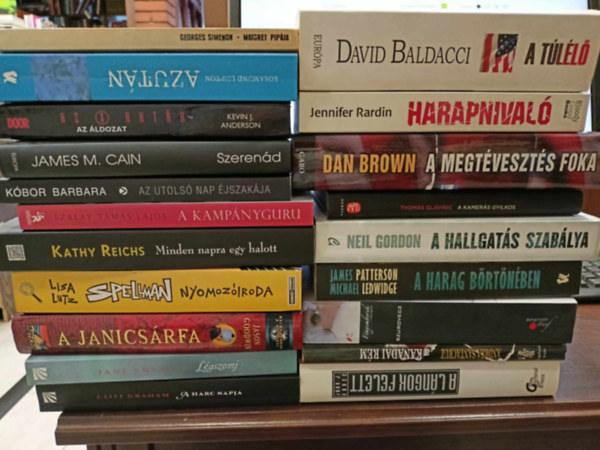 David Baldacci, Dan Brown, Neil Gordon, Jennifer Rardin - KNYVMENT AJNLAT, 20 db. Krimik. A tll+Harapnival+A megtveszts foka+A kamers gyilkos+A hallgats szablya+A harag brtnben+Fnyemberek1+