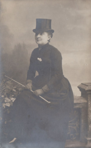 Prielle Kornélia színésznő (képeslap)