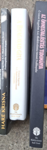 Az önmegvalósítás tudománya + A Bhagavad-gita úgy ahogy van + Haré Krisna mantrázz és légy boldog ( 3 db könyv )