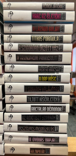 John Altman, Steve Alten, Jeffrey Archer, Malcolm Bell, Peter Blauner, Nicholas Coleridge, Peter Clement, John Conolly, Frank Delaney, Michael C. Eberhardt, Allan Folsom, G. M. Ford, J. F. Freedman, S - 53 db Világsikerek: Kémek játéka, Harc az életért, A lázadó góliát, Titkos formula, A szigorúan őrzött ház, A tizenegyedik parancsolat, Végső búcsú, A nap hőse, A sárkány hálójában, Tiltott kísérletek, Arctalan démonok, Az