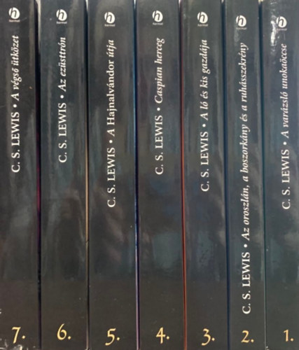 C. S. Lewis - Narnia krónikái 1-7.